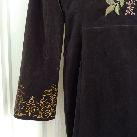 Cabi Carol Anderson Black Velour Embroidered Gilmore Practical Magic Vibe Coat 6 - Picture 12 of 16